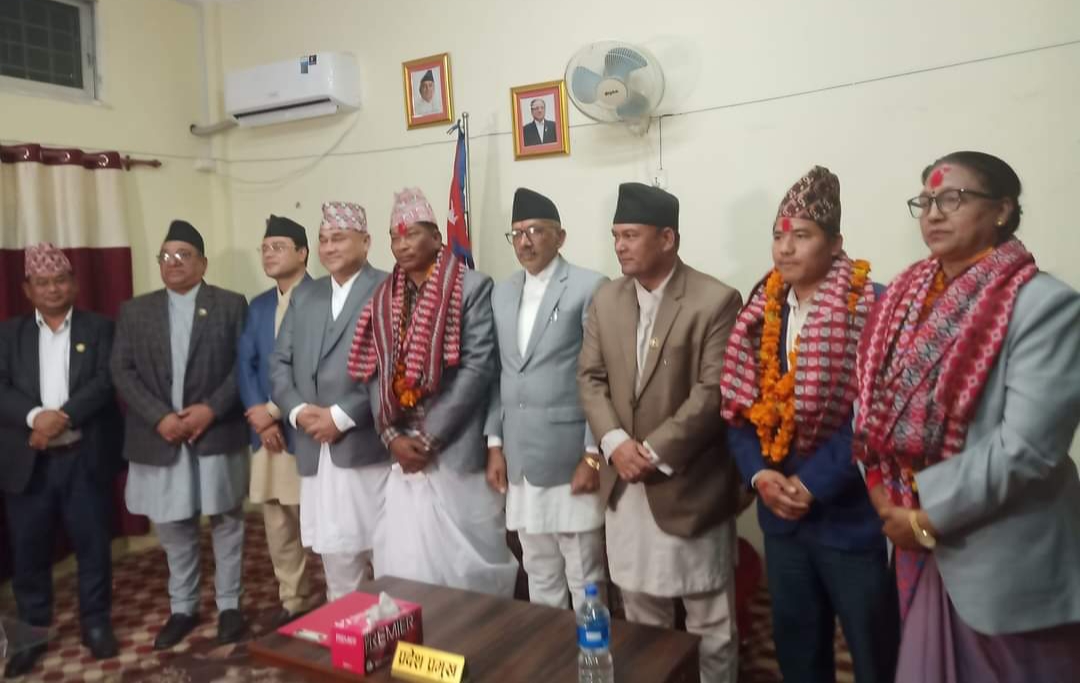 सुदूरपश्चिममा नयाँ गठबन्धन,मध्यराति तीन मन्त्रीले शपथ लिएपछि नागरिक उन्मुक्ति पार्टीमा किचलो