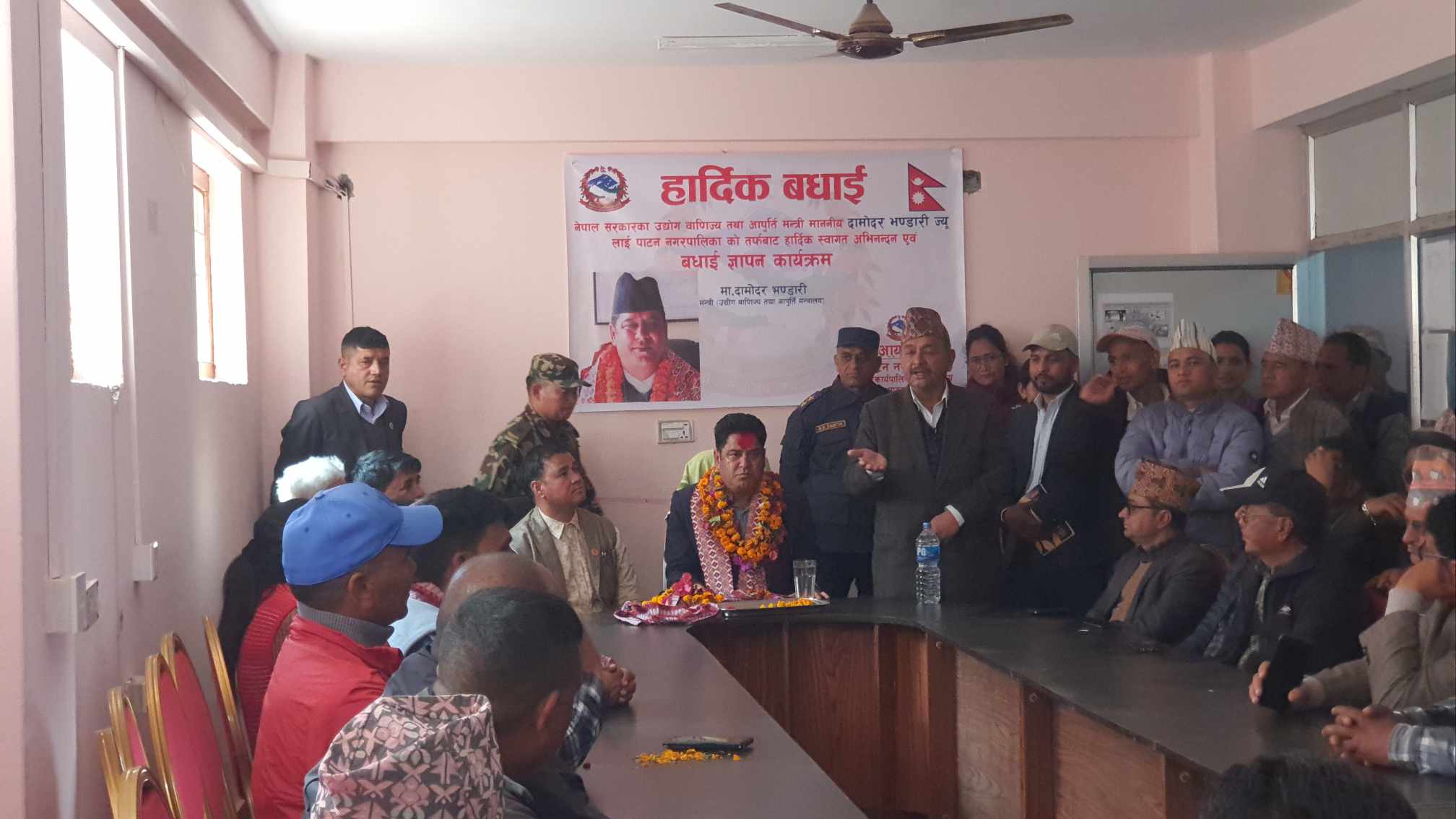 उद्योग मन्त्री भण्डारी गृह जिल्ला बैतडीको पाटन पुगे