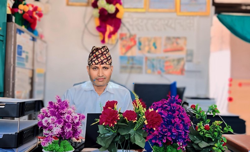 पञ्चेश्वरका हाकिमले आफूलाई सातौँ तहमा बढुवा गरे : गल्ती स्वीकार, निर्णय रद्द हुने संकेत