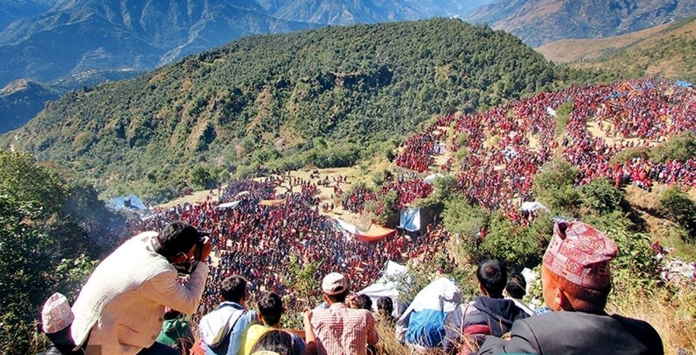 तिहारपछि  बैतडीमा जात्राको रौनक,जिल्लामा चहलपहल बढ्यो