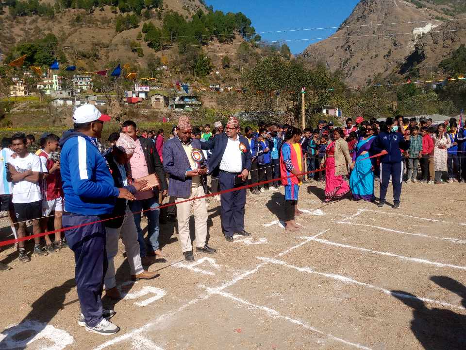 पुर्चौडीमा नगरपालिकास्तरीय राष्ट्रपति रनिङ शिल्ड सुरु