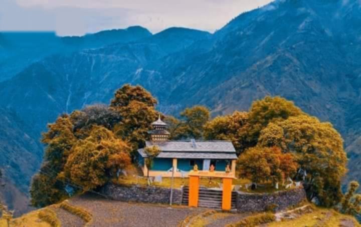 चौखाम स्थित सिगास मन्दिरमा जाँत (जात्रा) नहुने